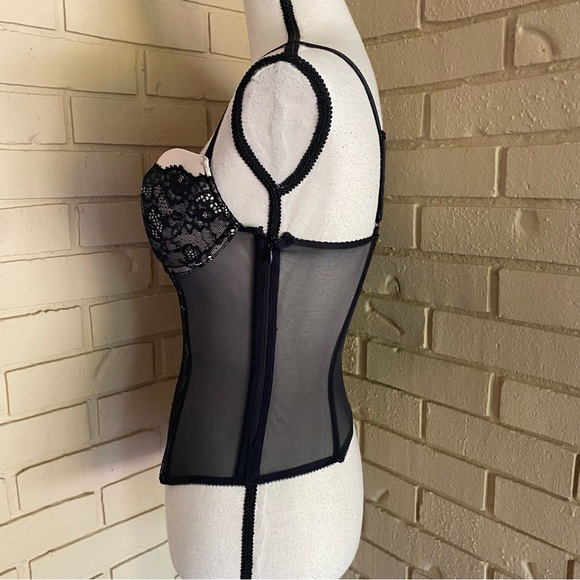 Victoria's Secret 34C Lace Corset Flower Black Bustier Lingerie Victorian Gothic - Picture 2 of 7